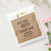 Hello Cutie Girly Cute Brown Gingham Baby Shower Bedankzakje (Gezegeld)