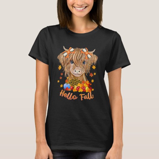 Hello Fall Fluffy Highland Cow With Pumpkin Thanks T-shirt (Voorkant)