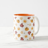 “Hello Fall” Mug | Cozy Autumn Aesthetic | Seasona Tweekleurige Koffiemok (Voorkant rechts)