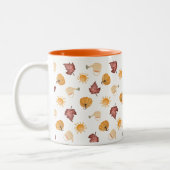 “Hello Fall” Mug | Cozy Autumn Aesthetic | Seasona Tweekleurige Koffiemok (Links)