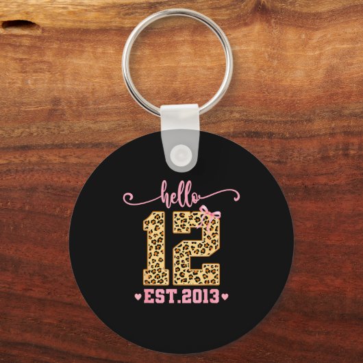 Hello Twelve Est 2013 12th Birthday Coquette Bow L Sleutelhanger (Voorkant)