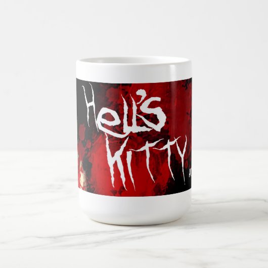 Hell's Kat Mok (Center)