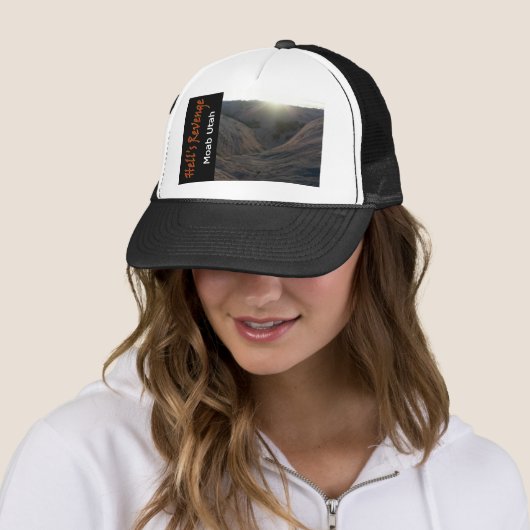 Hell's Revenge Moab Utah Pet (In situ)