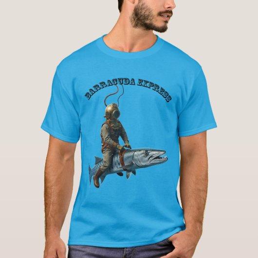  Helm Diver Rijden op een Barracuda Fish URM T-shirt (Voorkant)