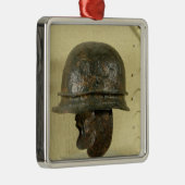 Helm met waakbewakers uit Alesia, Tene III Metalen Ornament (Rechts)