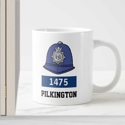 Helm voor politieconstable in het Verenigd Koninkr Grote Koffiekop