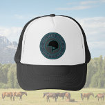 Helmet Hair Don't Care - English Equestrian Helmet Trucker Pet<br><div class="desc">De woorden "Helmet Hair, geen zorg" omringen een klassieke zwarte ruiterhelm. Het is in een elegant turquoise- en zilverkleurenschema. Je haar kan een puinhoop zijn na je aftredende avonturen, maar je hebt tenminste het verhaal verteld, mocht er iets met je gebeurd zijn. Ironisch genoeg kun je je helmhaar bevestigen en...</div>