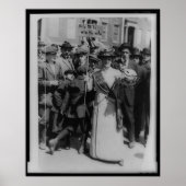 Help ons bij het winnen van het bloedbad onder vro poster (Voorkant)