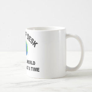 Helpdesk redt de wereld één reboot tegelijk koffiemok