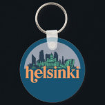 Helsinki Finland City Skyline Retro Cityscape Art Sleutelhanger<br><div class="desc">en retro-stadsplan met prachtige skyline, toeristische attractie en cityscape art. Koelwolkenkrabber en bouwartikelen voor silhouette-illustratie voor toeristen en reizigers. Perfect als souvenir om terug naar huis te brengen wanneer je over de wereld reist. Bespaar de herinnering aan uw reis en vakantie met familie en vrienden. De achtergrondkleur kan aan uw...</div>