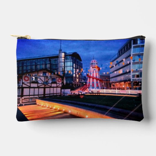 Helter- skelter etui (Voorkant)