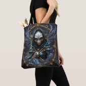 Hemels Orakel – Bewaker Tussen de Sterren. Tote Bag (Dichtbij)