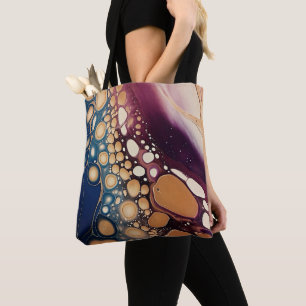 Hemels vloeibaar marmer in middernacht goud tote bag