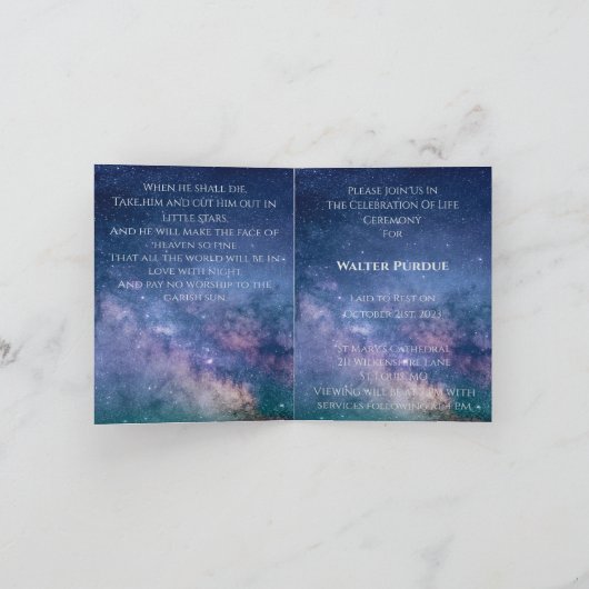 Hemelse begrafenis aankondiging (Binnen)