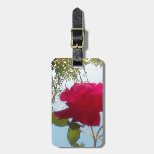 Hemelse Bloei: Een Roos tegen de Hemel Bagagelabel (Voorkant verticaal)