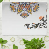 Hemelse Bloemblaadjes – Donker Botanisch Ontwerp Theedoek (Gevouwen)