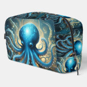 Hemelse Golven: De Blauwe Octopus Fractale Kunst Toilettasje (Rechterhoek)