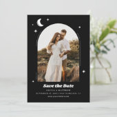 Hemelse Maan & Sterren. Moderne zwarte foto bruilo Save The Date (Staand voorkant)
