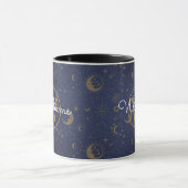 Hemelse Mysterieuze Gouden Monogram Script Naam Mok (Midden)