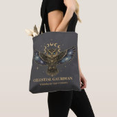 Hemelse Uil Kosmische Beschermer Tote Bag (Dichtbij)