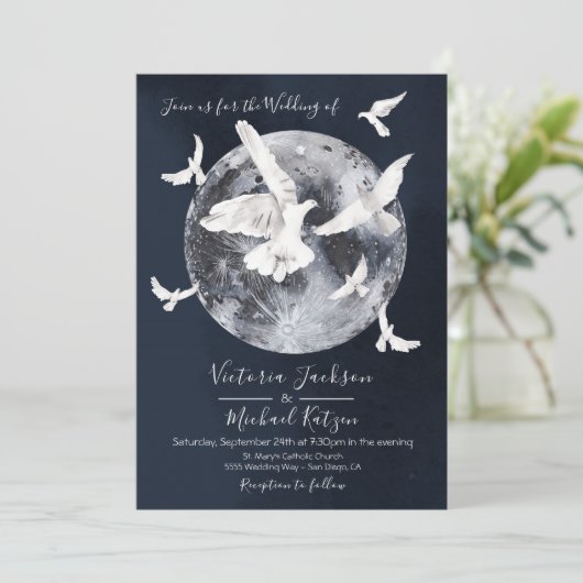 Hemelse Volle Maan met duiven Huwelijksuitnodiging Kaart (Staand voorkant)