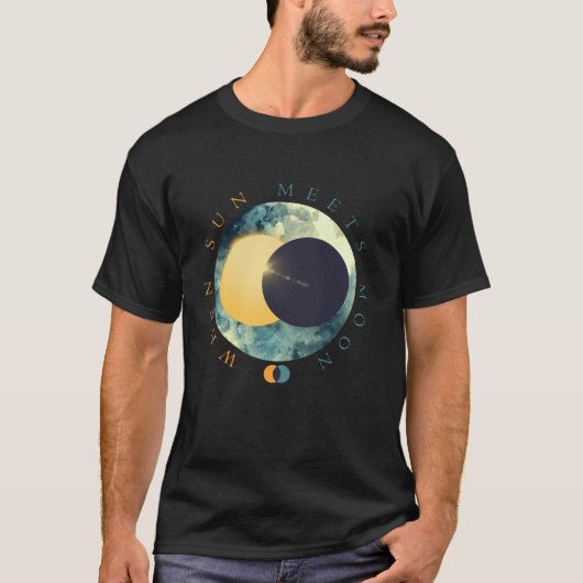 Hemelse Zon Ontmoet Maanfasen Kosmische Ruimte Ast T-shirt (Voorkant)