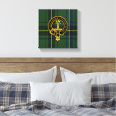 Henderson Scottish Crest en Tartan Canvas print (Insitu (Slaapkamer))