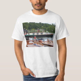 Henley on Thames Classical boot regatta 1 T-shirt