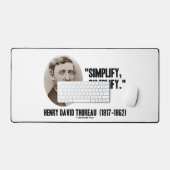 Henry David Thoreau vereenvoudigt Citaat Bureaumat (Keyboard & Muis)