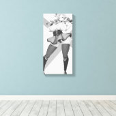 Hentai Meisje Posing Zwart-wit Canvas Print (Insitu (Houten vloer))
