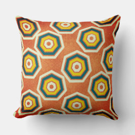 Heptagon van kleuren op de ruwe Oranje achtergrond Kussen