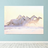 Herd van paarden die op de Bestratcanvas Druk lope Canvas Afdruk (Insitu (Houten vloer))