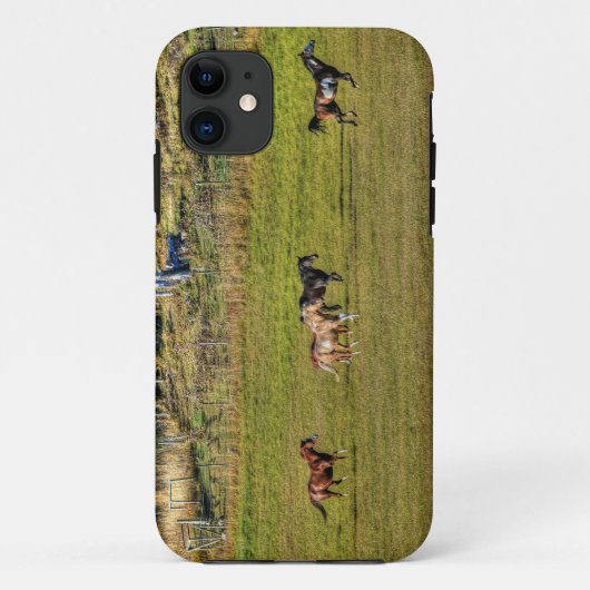 Herd van paarden die op een BC Ranch lopen Case-Mate iPhone Case (Achterkant)