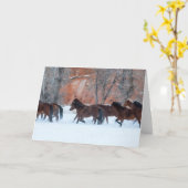 Herd van paarden die op sneeuw lopen kaart (Gele Bloem)