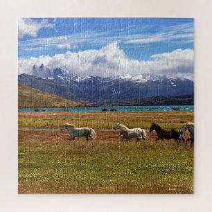 Herd van paarden Galloping in Field Legpuzzel