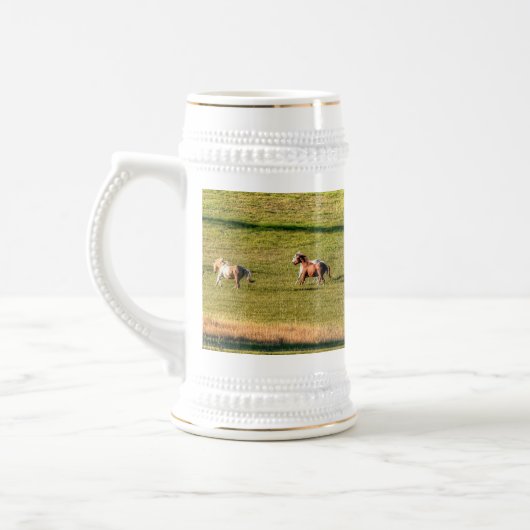 Herd van paarden lopen op een Ranch Equine-foto Bierpul (Links)