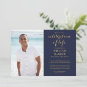 Herdenking van het leven Navy Blue Gouden Uitvaart Kaart (Staand voorkant)