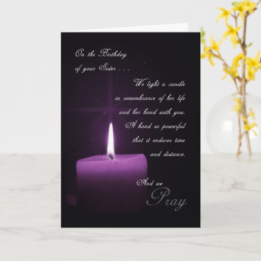 Herdenking van zuster's Paarse kaars van de geboor Kaart (Gele Bloem)