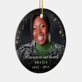 Herdenking voor altijd in ons hart Fotogoudsneeuw Keramisch Ornament (Rechts)