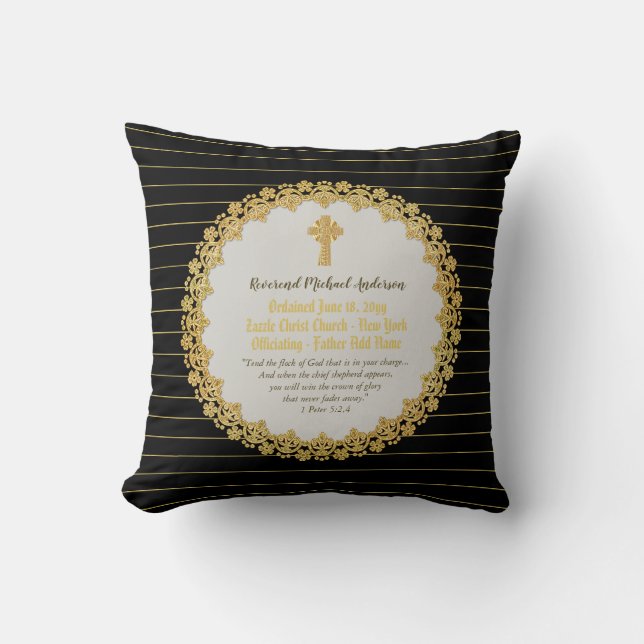 Herdenkings- PRIJSTERWIJDING geschenk Priester Dom Kussen (Voorkant)
