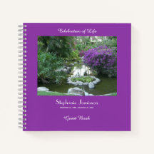 Herdenkingsboek met paarse bloemen