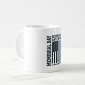 Herdenkingsdag Onthoud En Eer Hulde Vector Des Koffiemok (Voorkant links)