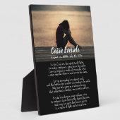 Herdenkingspoëzie voor verslaving met donkere tafe fotoplaat (Zijkant)