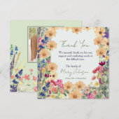Herdenkingsviering van levens wilde bloemen bedankkaart (Voorkant / Achterkant)