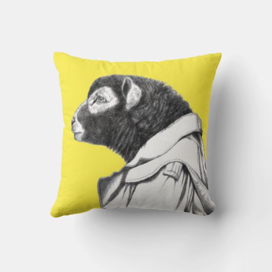 Herdwick Lamb in Trench Coat (Retro Geel) Kussen (Achterkant)