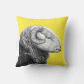 Herdwick Ram in Duffel Coat (Retro Geel) Kussen (Achterkant)