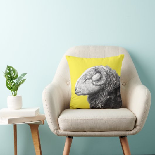 Herdwick Ram in Duffel Coat (Retro Geel) Kussen (Stoel)