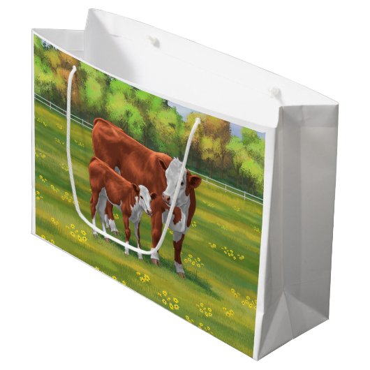 Hereford-Koe en Cute Calf in zomerperiode Groot Cadeauzakje (Voorkant Gekanteld)