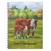 Hereford-Koe en Cute Calf in zomerperiode Notitieboek (Voorkant)