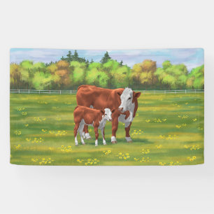 Hereford-Koe en Cute Calf in zomerperiode Spandoek